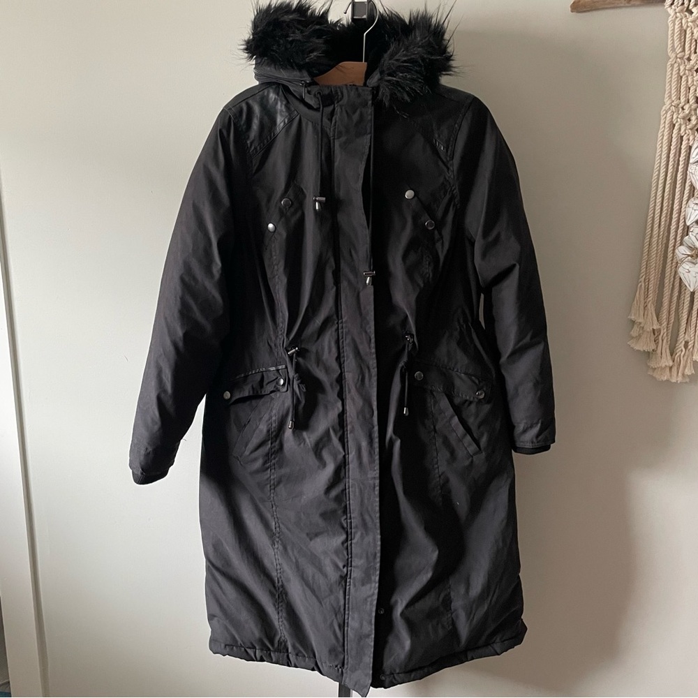 Torrid Fit and Flare Long Puffer Jacket Parka Faux Fur Black Jacket Size 00 M/L